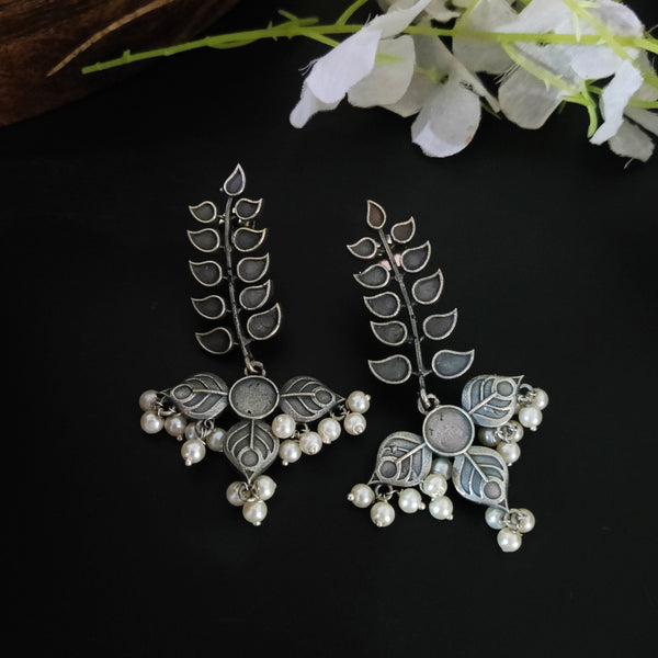 "Dhiya" Silver Look Alike Earrings