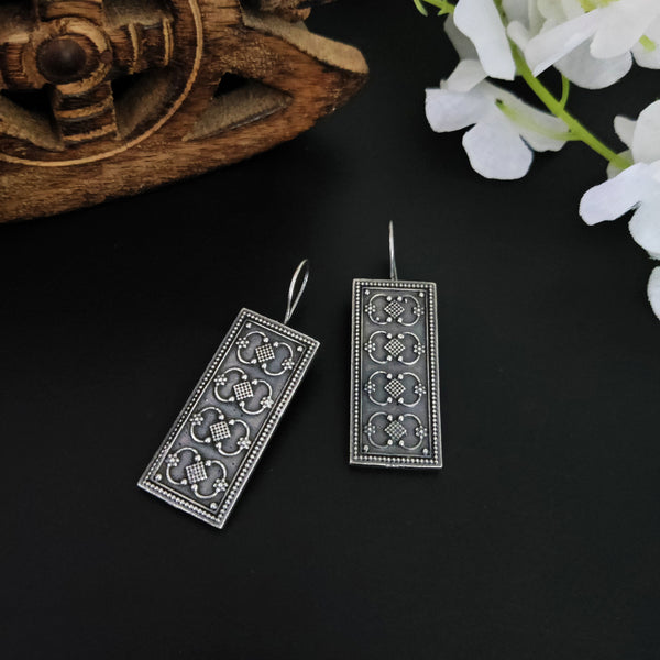 "Kuheli" Silver Look Alike Earrings