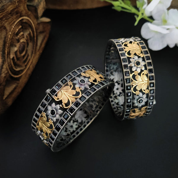 Silver Look-Alike Traditional Openable Kadas for Elegant Style Model 1