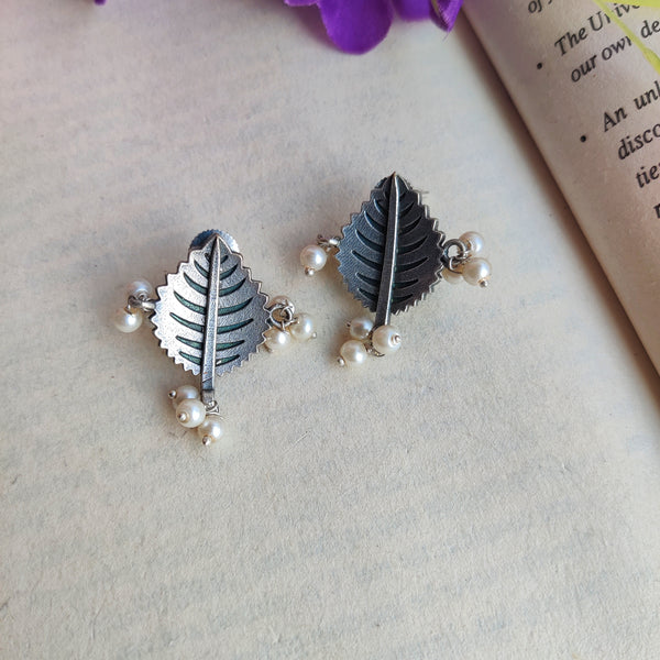 "Leaf" Silver Look Alike Oxidized Earrings