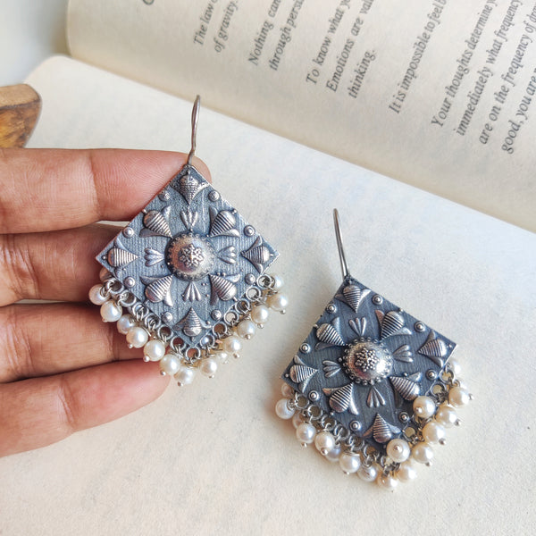 "Nish" Silver Look Alike Oxidized Earrings