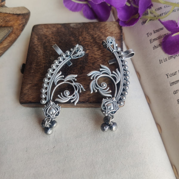 "Jeenat" Silver Look Alike Oxidised Earcuff