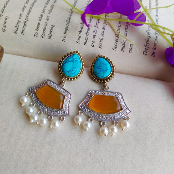 Statement Monalisa Stone Dangler