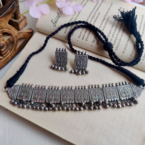 “Naveena” Elegant Vintage Silver Oxidised Necklace Set