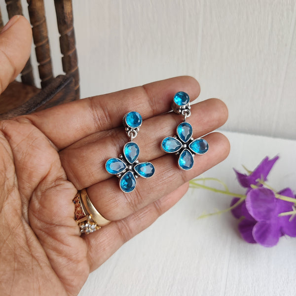 "Anaya" Minimalist Zirconia Dangler Earrings