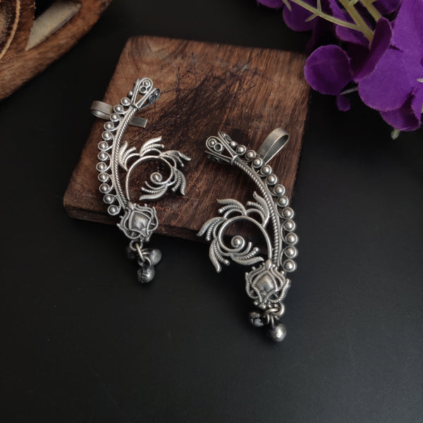 "Jeenat" Silver Look Alike Oxidised Earcuff