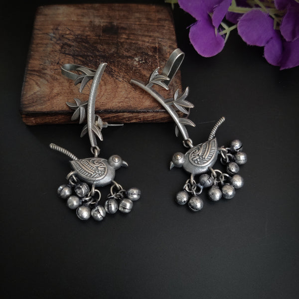 "Bird" Silver Look Alike Oxidised Earcuff
