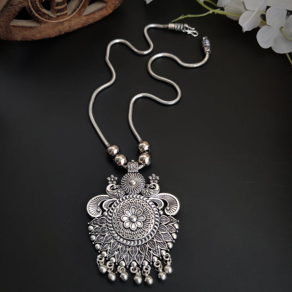 “Nishtha” Brass Chain Pendant