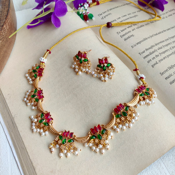 Sleek Flower Design Ruby Green Kemp Stones Choker Set