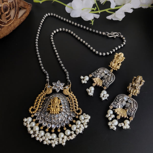 Beautiful Devi Pendant Necklace In Dual Tone Polish