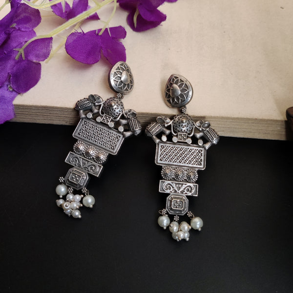 “Manjri” Silver Look Alike Oxidised Dangler