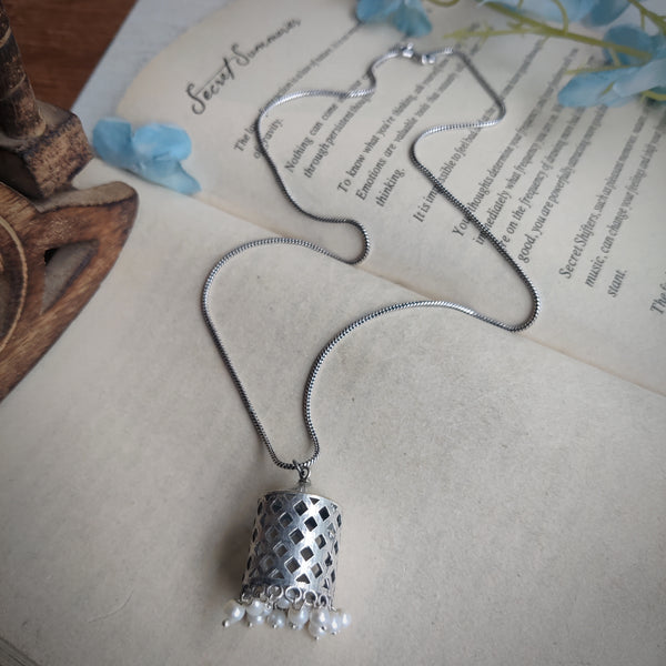 "Anitha" Silver Look Alike Oxidized chain Pendant