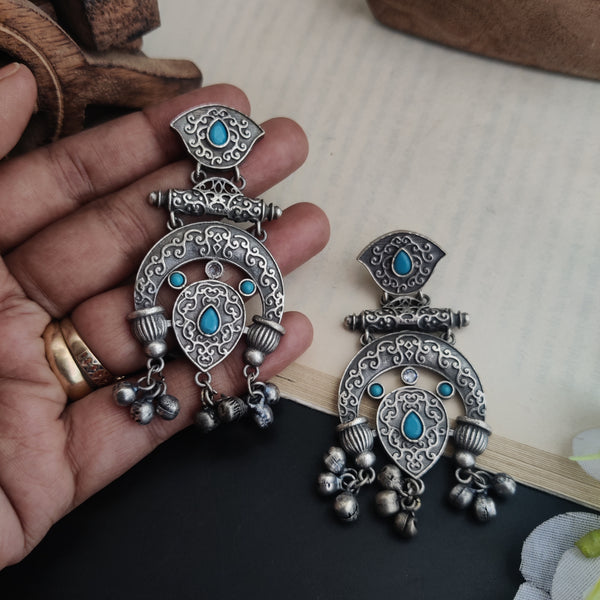 "Savi" Statement Dangler in Silver lookalike