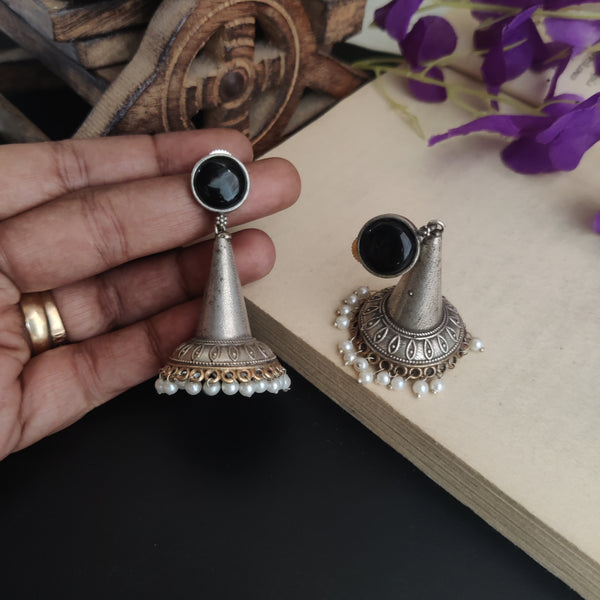 "Mantri" Silver Look Alike Dual tone Jhumka