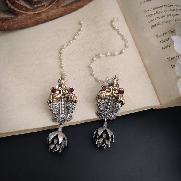 "Karigari" Silver Look Alike Dual Tone Earrings