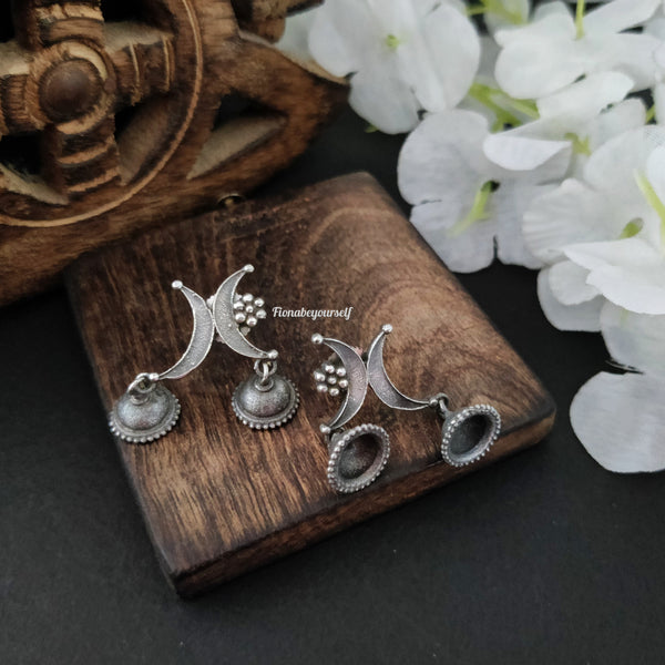 Moon Earrings